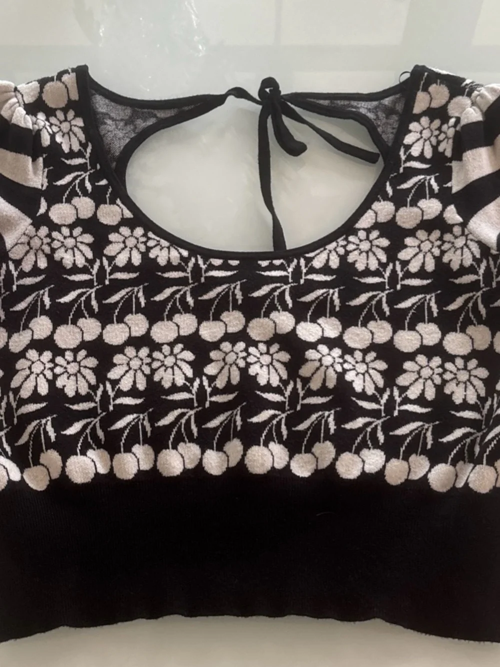 Maeve by Anthropology Trixie Knit Crop Sweater Black & White Daisy & Cherry XL - Picture 7 of 7